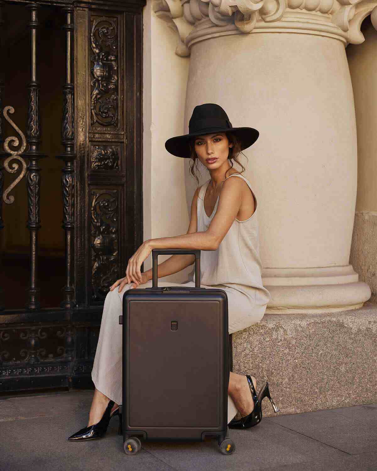 Matte Luggage 2 Piece Set  Level8: Travel with Style – LEVEL8